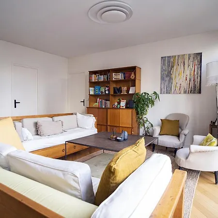 Spacious With View Of The Eiffel Tower * Paris