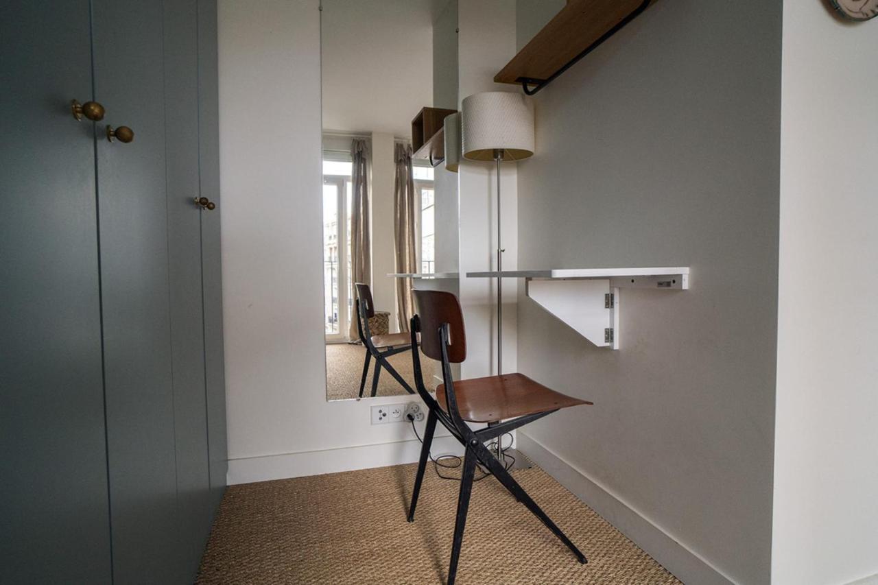 Spacious With View Of The Eiffel Tower Apartment *